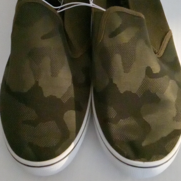 Men's O T Revolution boat shoes NWT - Picture 2 of 6